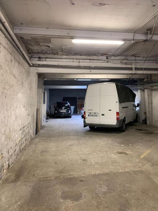 Apartamento Le Beaufleury Et Sa Terrasse A La Victoire Burdeos Exterior foto