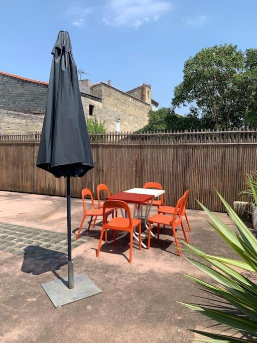 Apartamento Le Beaufleury Et Sa Terrasse A La Victoire Burdeos Exterior foto