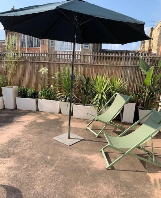 Apartamento Le Beaufleury Et Sa Terrasse A La Victoire Burdeos Exterior foto