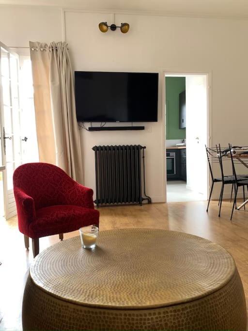 Apartamento Le Beaufleury Et Sa Terrasse A La Victoire Burdeos Exterior foto