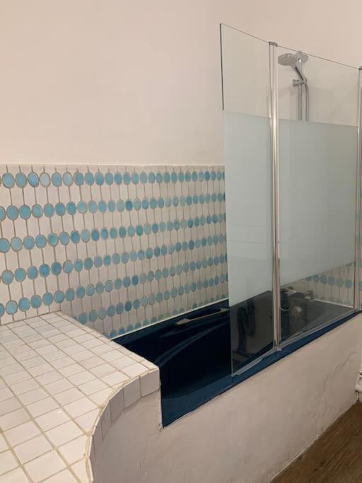 Apartamento Le Beaufleury Et Sa Terrasse A La Victoire Burdeos Exterior foto